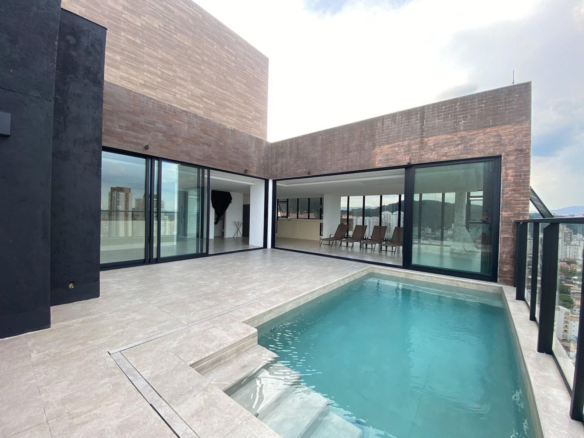 Maravilhosa Cobertura em Santos